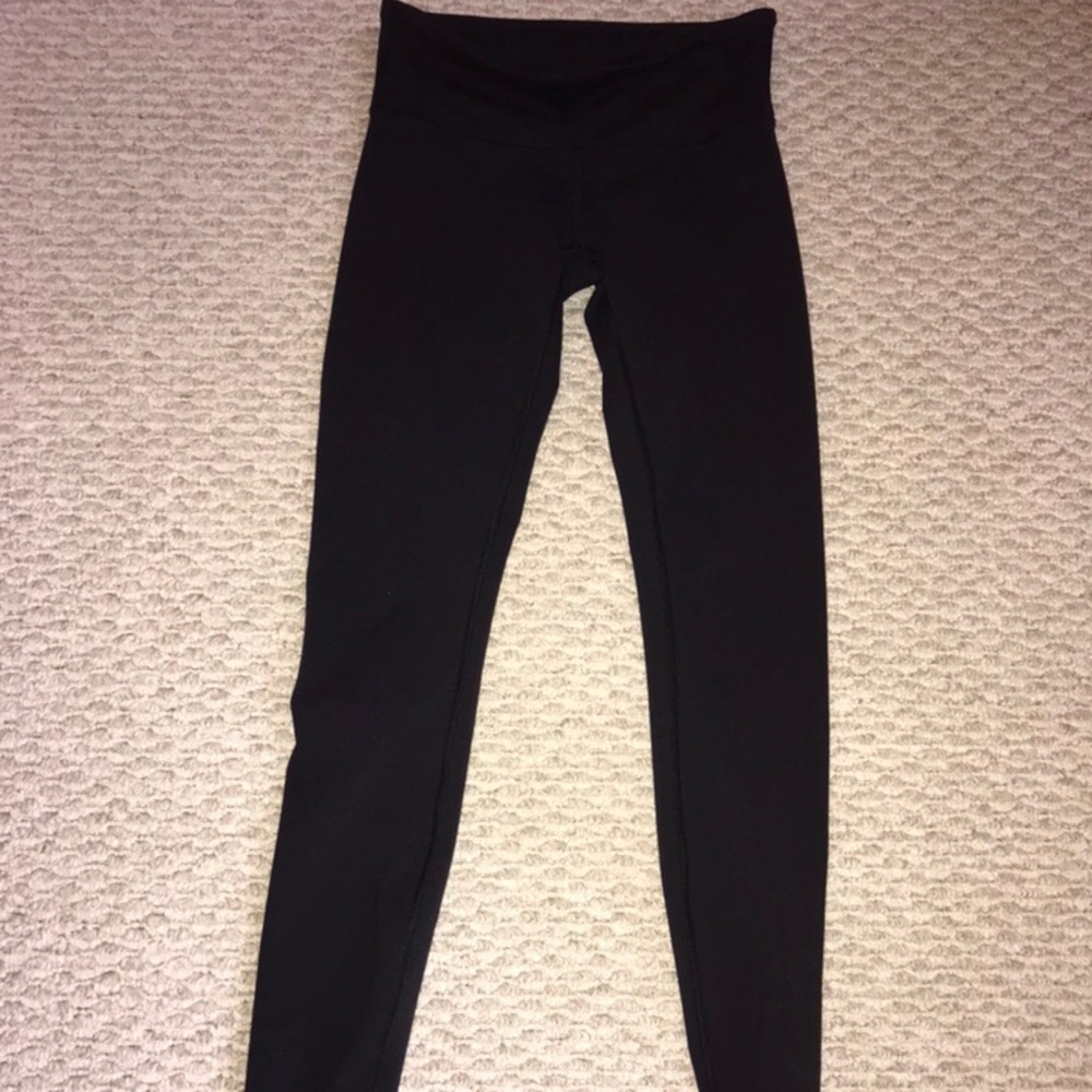 Lululemon Wunder Under Size 4 Great Condition